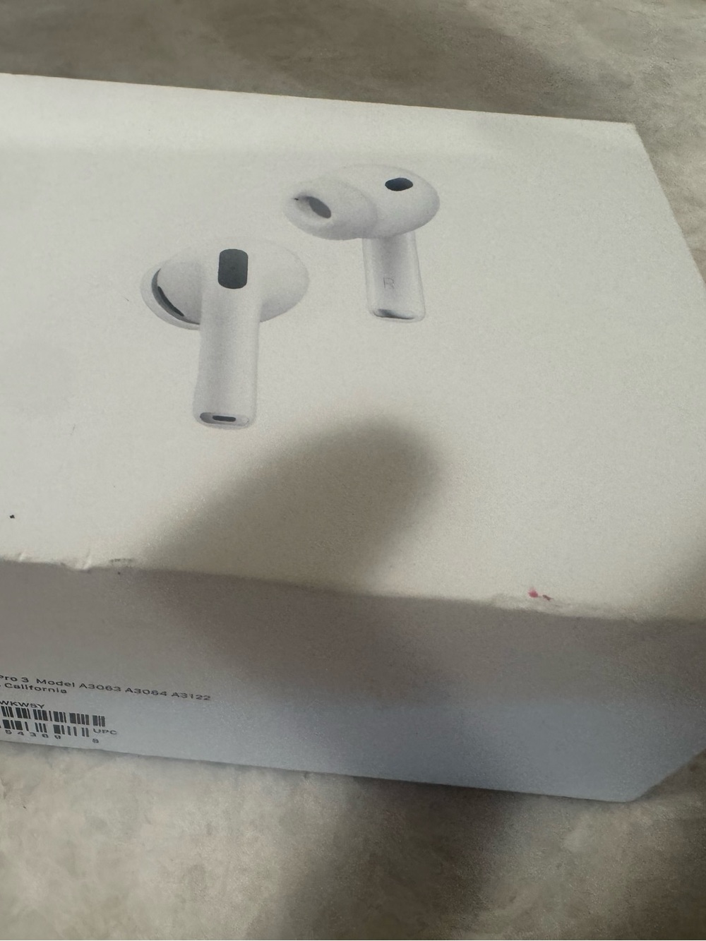Never used - Apple AirPods Pro 3 with Kate Spade tortoise case